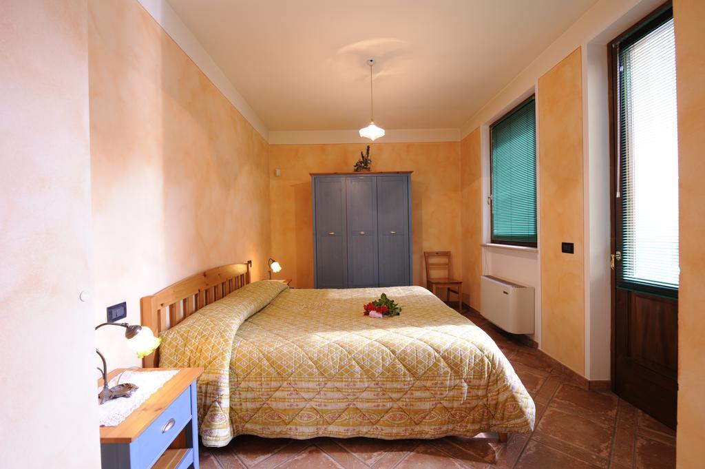 Agriturismo Gian Galeazzo Visconti Guest House Valeggio sul Mincio Bilik gambar